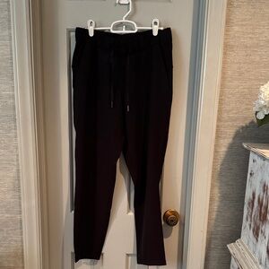 Lululemon Athletica Black Ankle Pants